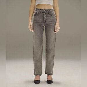 Trave Women’s BLAKE - RELAXED STRAIGHT TOUCH OF GREY Jeans Size 24